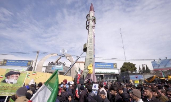 Phớt lờ lệnh trừng phạt của Mỹ, Iran thử tên lửa đạn đạo